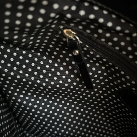 kate spade Black Puffy “Apres Ski” Tote Patent Leather Straps & Polka Dot Lining - Picture 17 of 17
